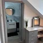Cosy Flat In Town Centre